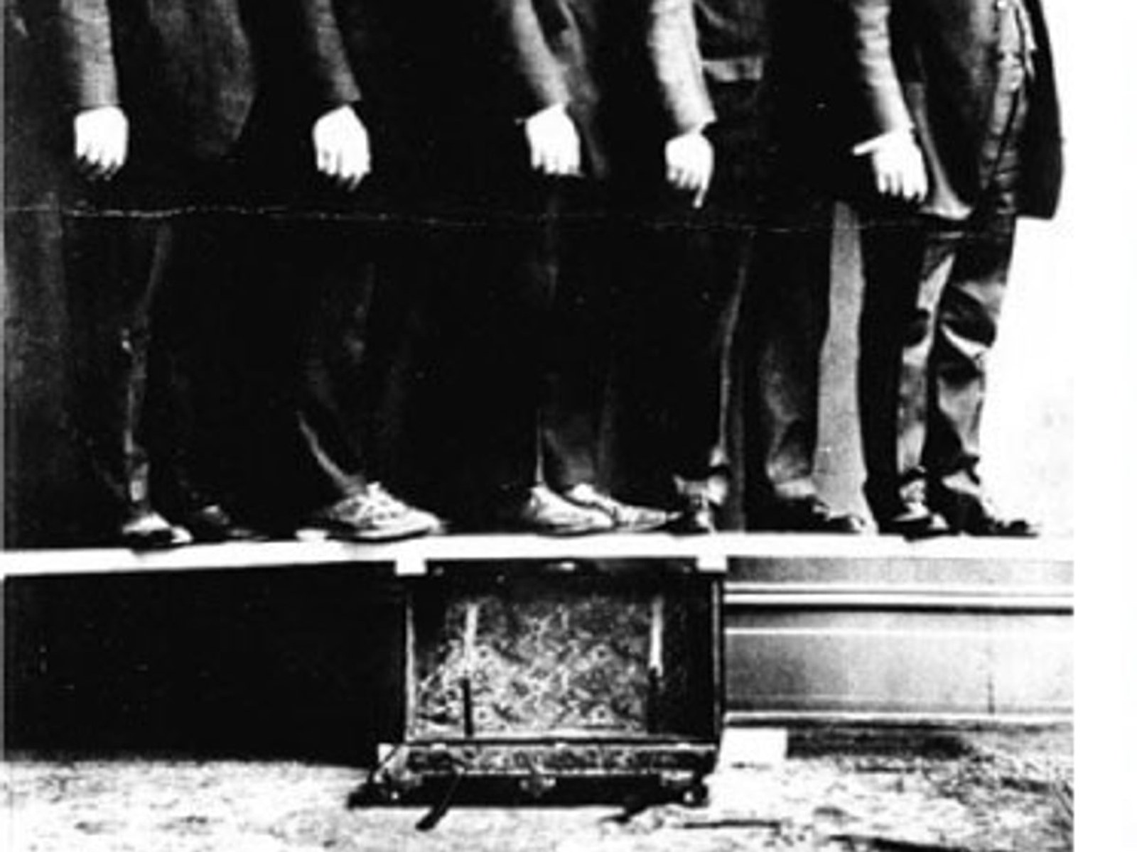 Early Samsonite trunk from the company history.