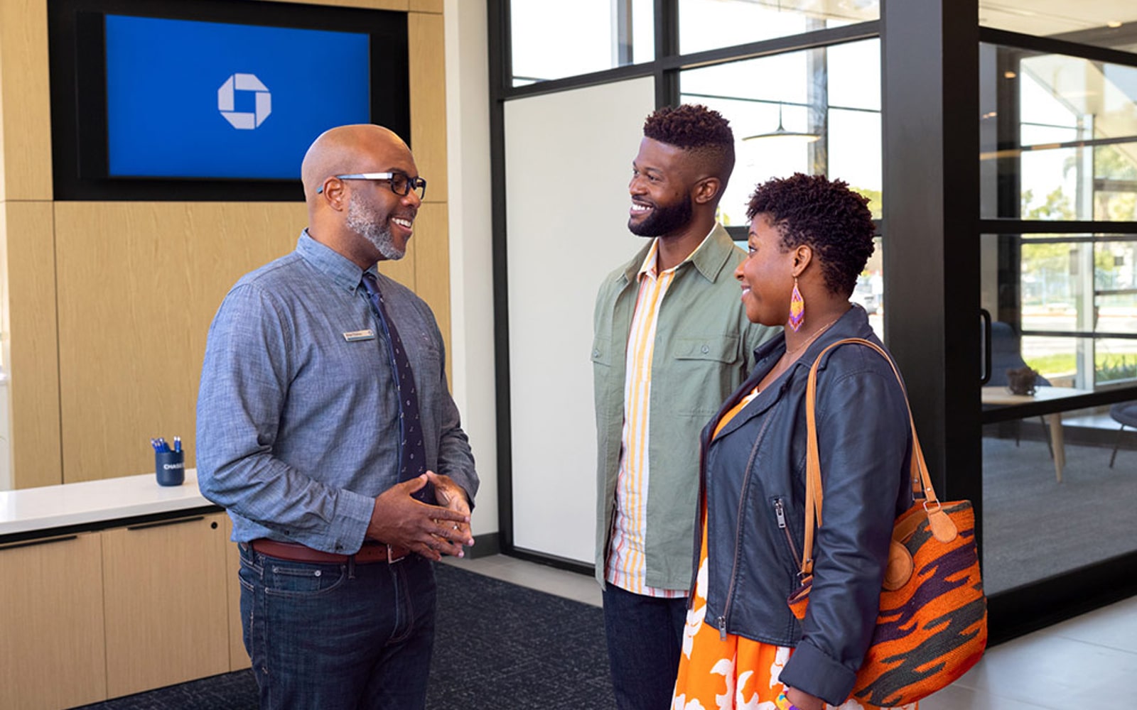 Official JPMorgan Chase branch and community banking image.