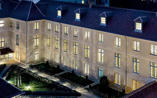 Kering Brand Signal Card hero proof surface showing luxury house portfolio and parent architecture.